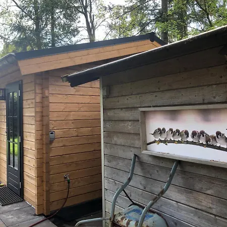 3 Slaapkamer Blokhut Met Opgemaakte Bedden * Putten