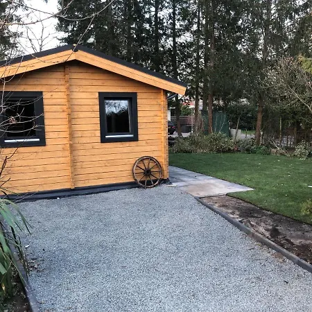 Chalet 3 Slaapkamer Blokhut Met Opgemaakte Bedden