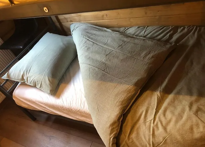 Chalet 3 Slaapkamer Blokhut Met Opgemaakte Bedden